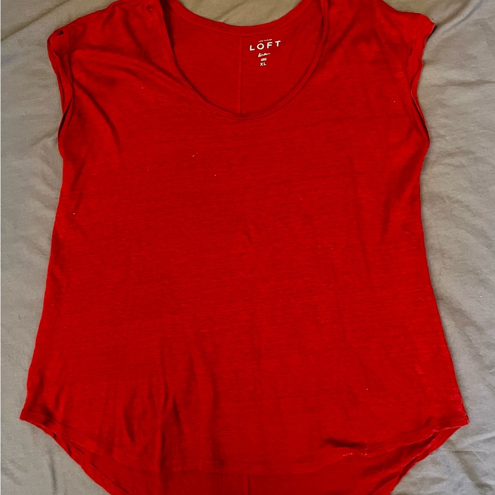 LOFT Red Muscle Tee Scoop Neck Short Sleeve